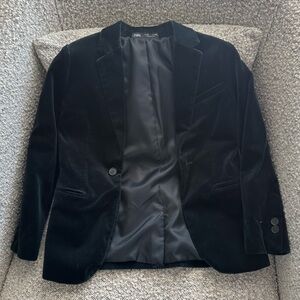 NWOT ZARA BOYS VELVET BLAZER 8